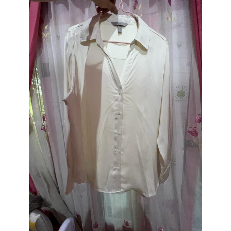 Kemeja Satin Wanita H&M size M
