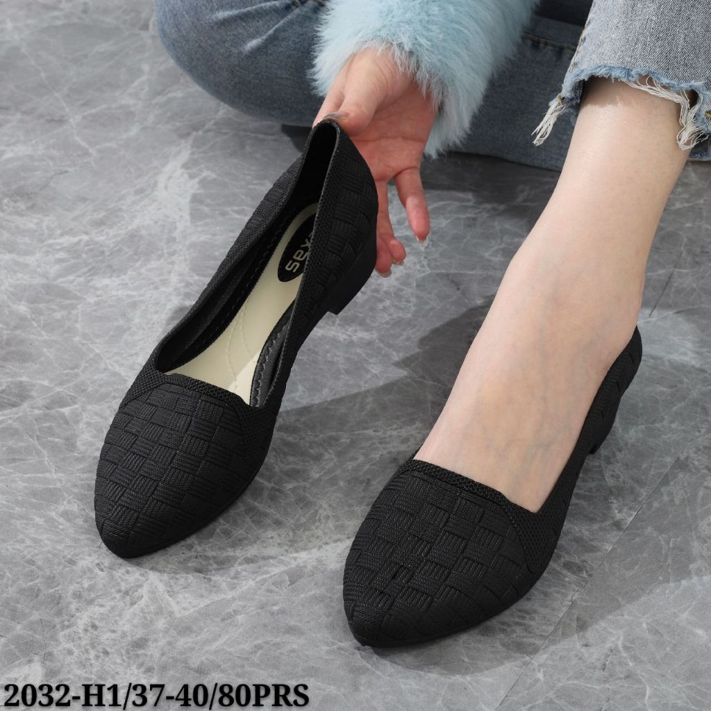 Sepatu Flat Wanita Model Rajut