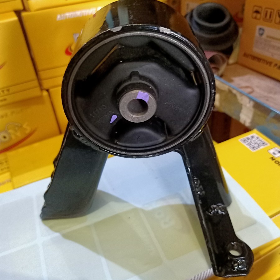 Engine mounting Ertiga belakang