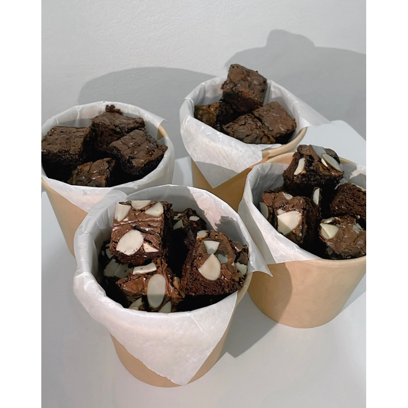 

Brownis Bucket FUDGY
