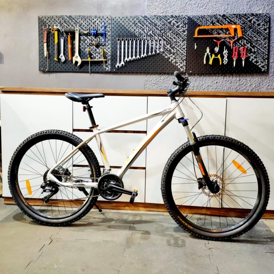 READY STOCK MTB UNITED BIKE DETROIT 2.1 27.5INCH 3 X 9 SPEED POLYGON - SILVER