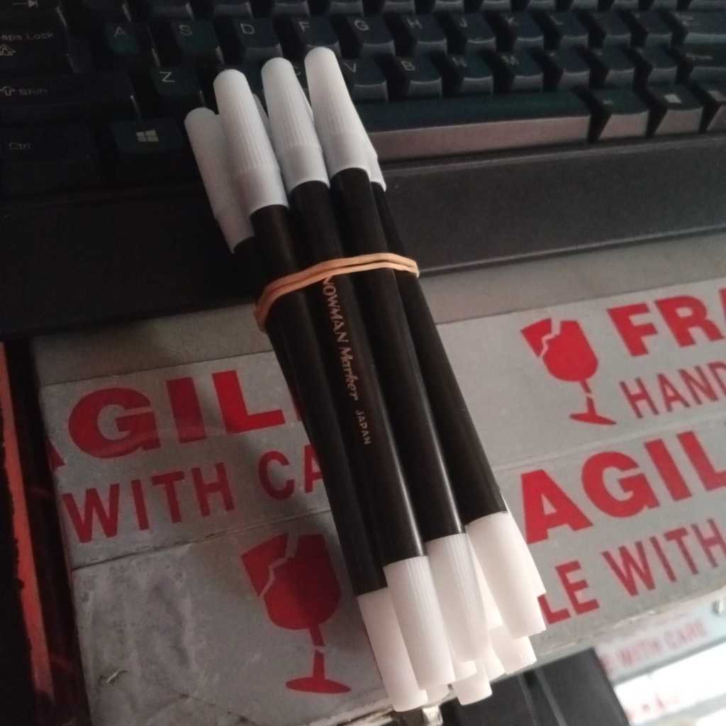 

spidol kecil snowman hitam per lusin