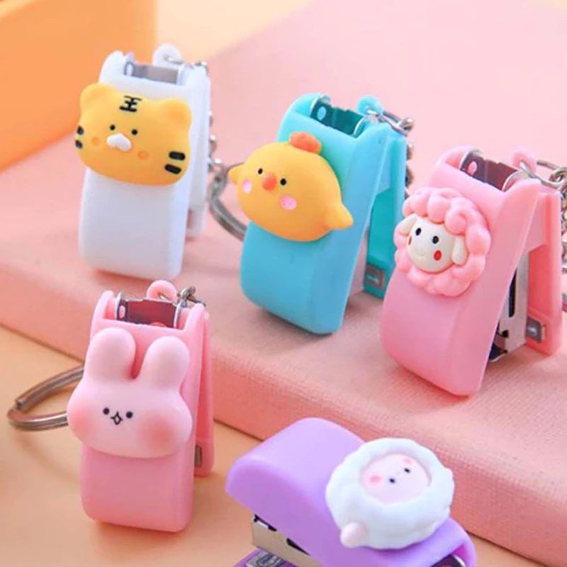 Staples Mini Lucu Staples Karakter Gantungan Kunci /Staples Lucu Mini Gantungan Kunci Staples Karakt
