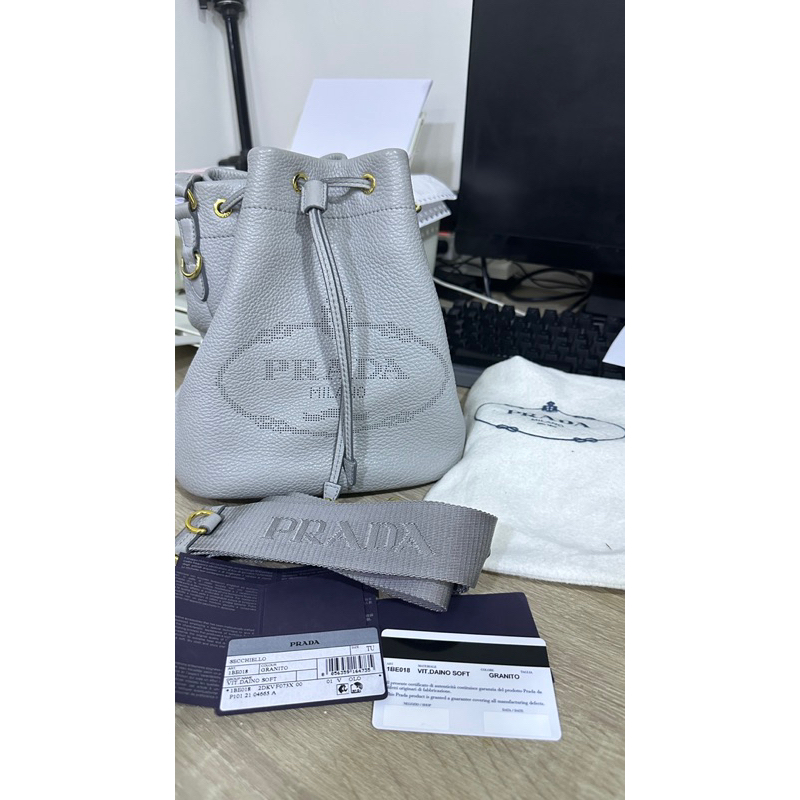 prada bucket preloved 2021 VVGC komplit authentic