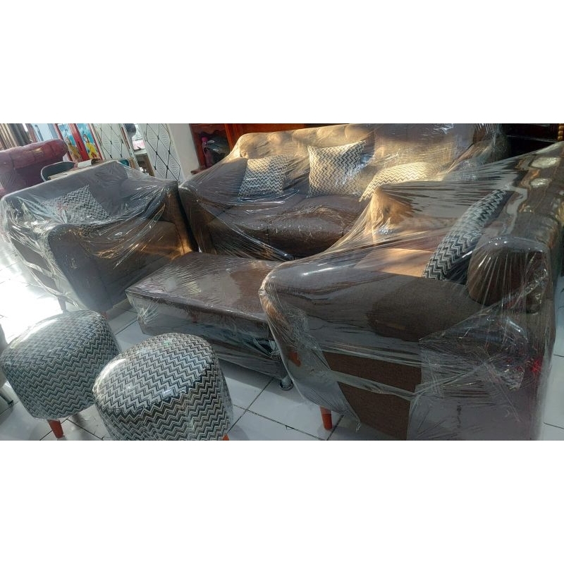 Sofa Retro Minimalis 311 + Meja Free 2 Puff Murah Makassar
