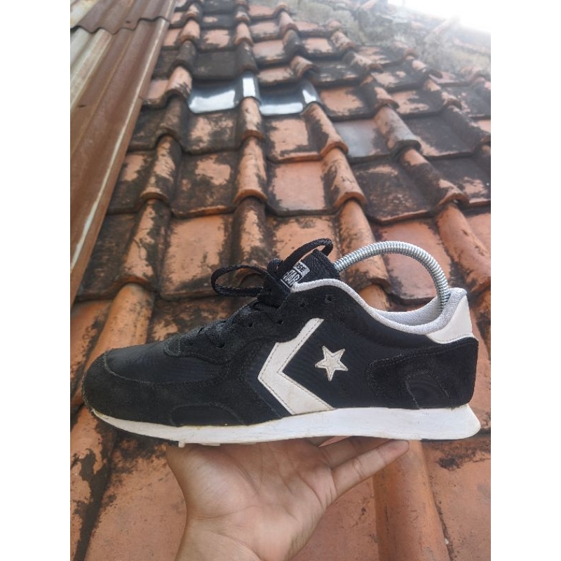 Converse Thunderbolt Second