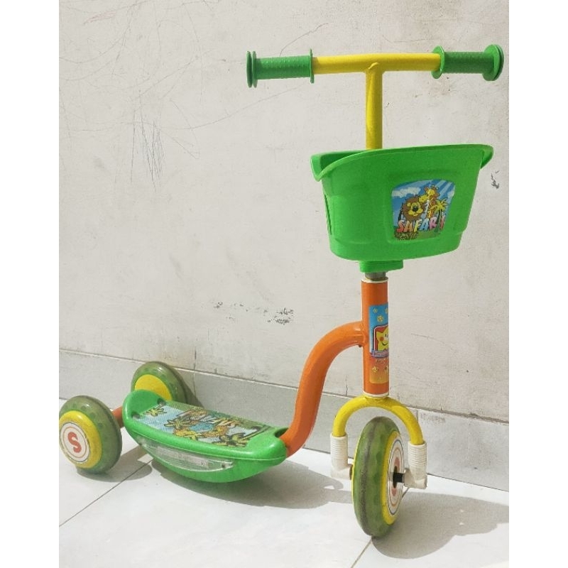 Skuter/Mainan anak