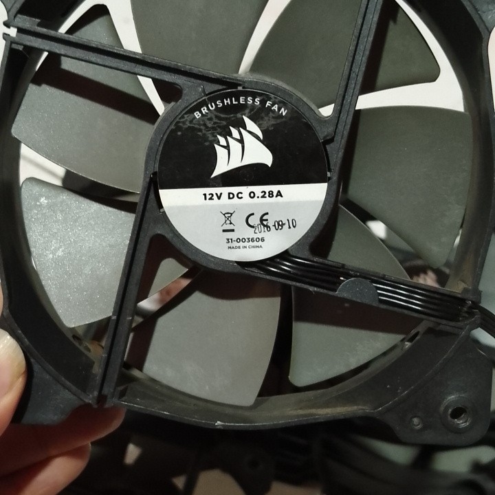CORSAIR BRUSHLESS FAN 12mm