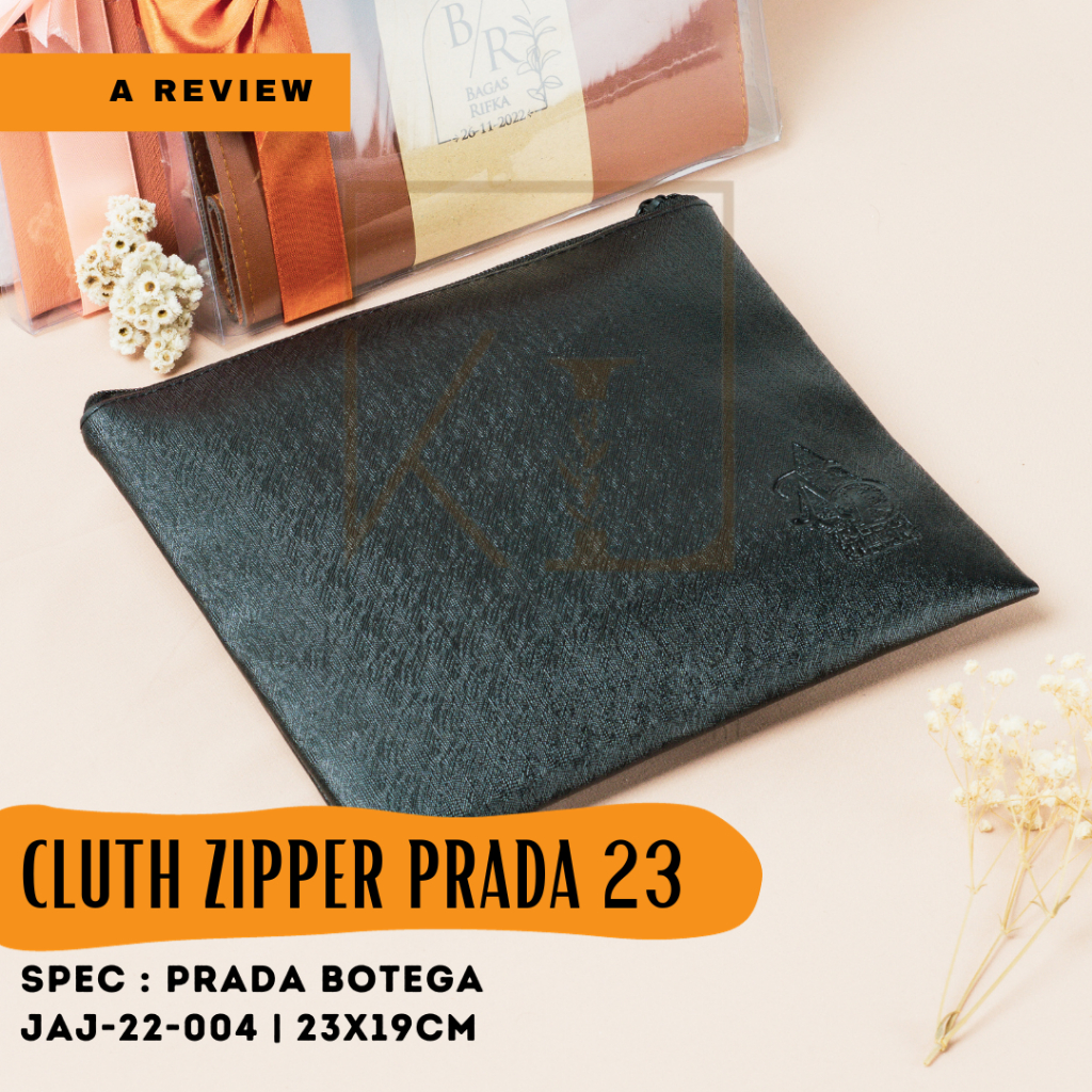 Souvenir Merchandiser - POUCH ZIPPER PRADA