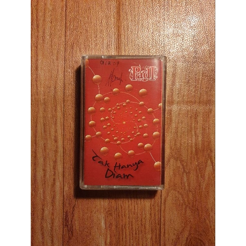 Kaset Pita Padi - Tak Hanya Diam ( Original )