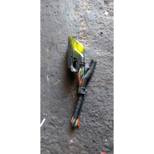 TERLARIS Soket Ecu Komputer Toyota Camry Alphard Harrier 2.4 CC Original Asli Japan