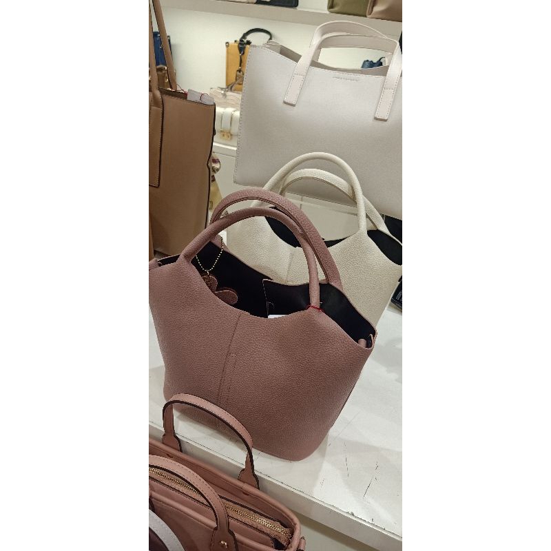Tas dari brand Belleza Original 