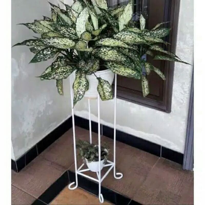 Rak Pot Bunga Besi Minimalis Standing Tempat Dudukan Pot Bunga Tanaman Hias