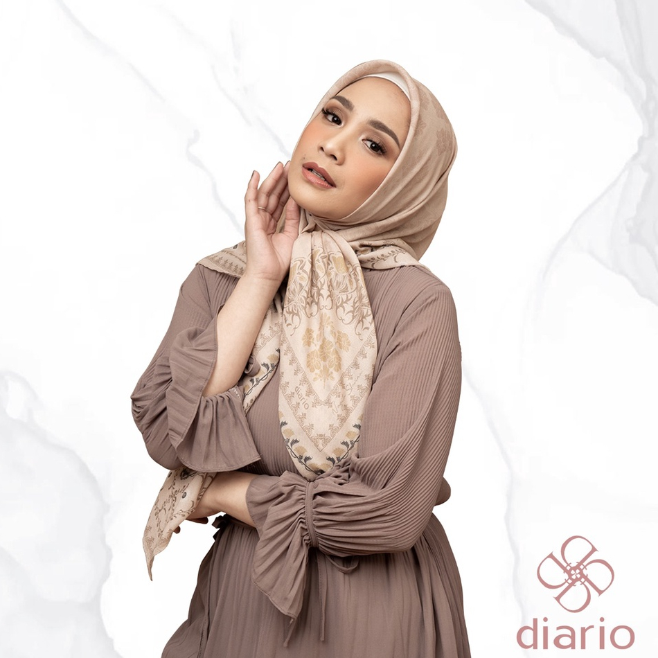 Diario x Nagita Slavina - Kerudung Segi Empat Ultrafine Vienna Series Scarf