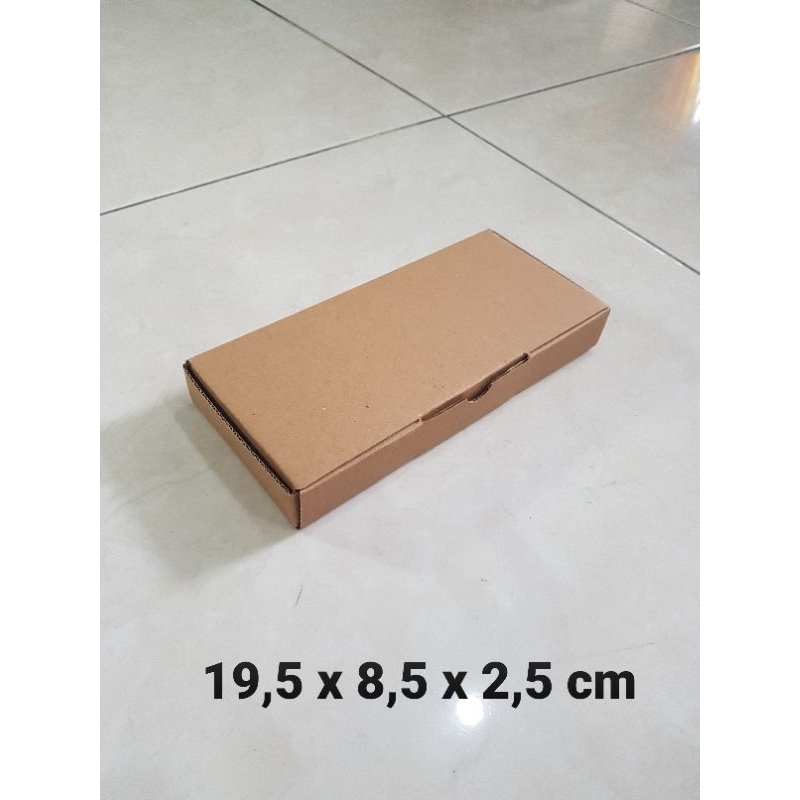 

Kardus Box 19,5x8,5x2,5 cm Kotak Karton DieCut