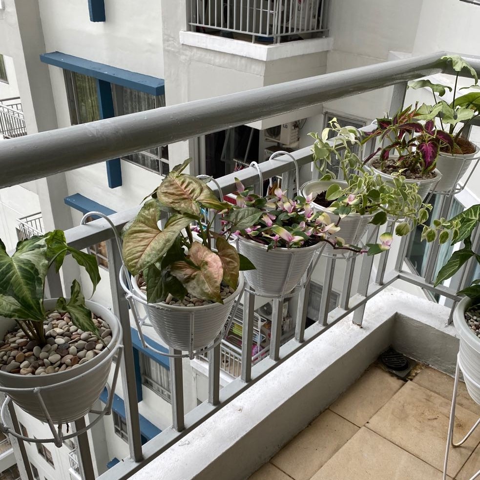 Rak Balkon Dudukan Pot Bunga Pagar Minimalis Premium Standing Pot Bunga Besi Aesthetic Rak Tempat Pot Vas Bunga Besi Minimalis Murah Dekorasi Hiasan Ruangan Rumah