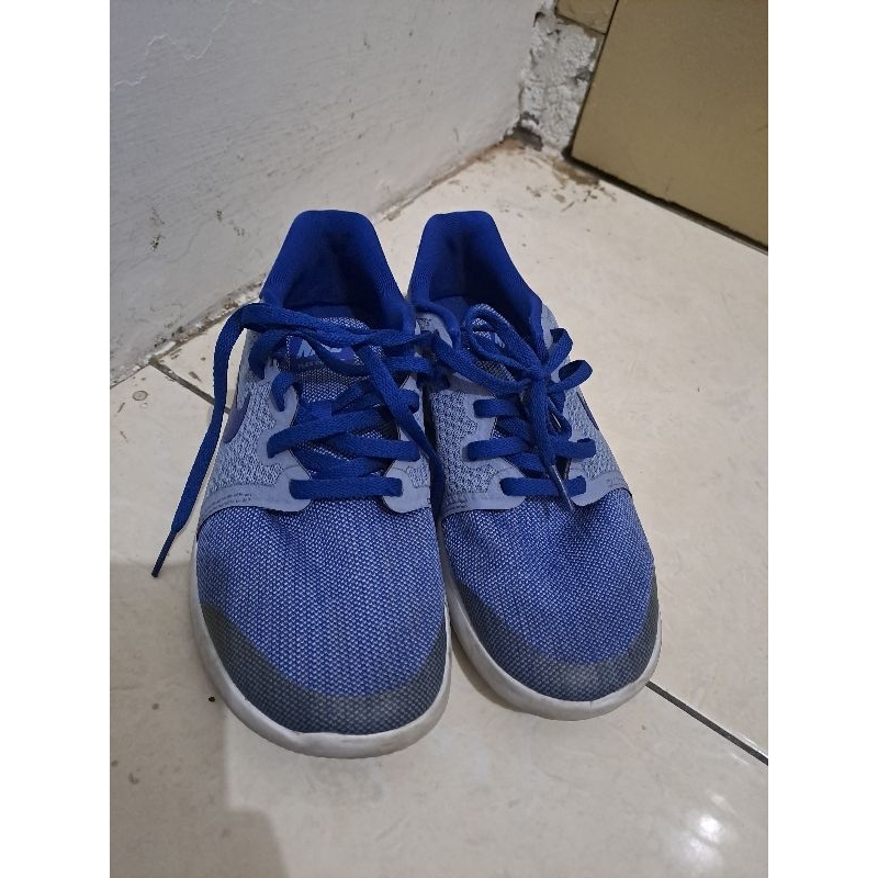 preloved sepatu nike