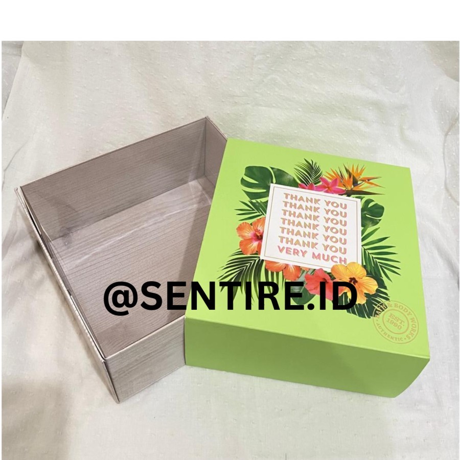 

BBW GIFT BOX BIG SIZE BATH & BODY WORKS THANK YOU GREEN