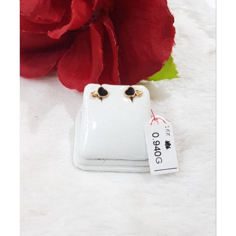 Anting emas 70 hati hitam