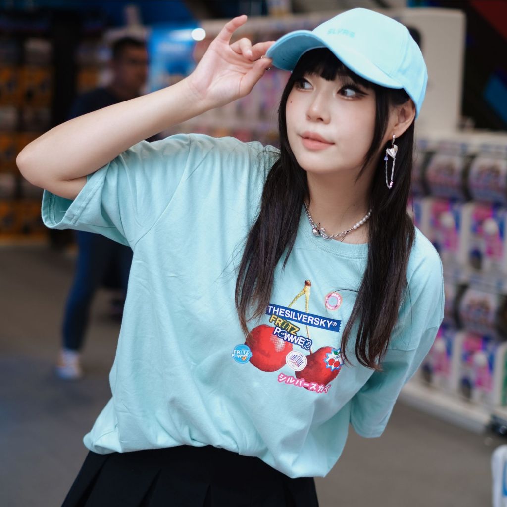 Thesilversky Cherry Japan Frutz Aqua Classic T-shirt