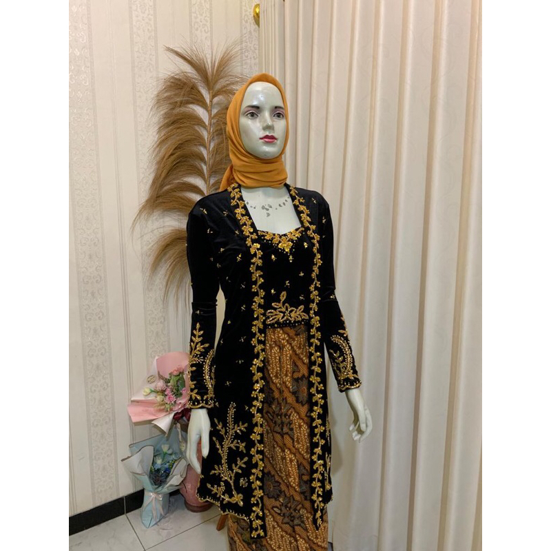 kebaya bludru kutubaru || kebaya bludru mewah || kebaya bludru murah || kebaya bludru jawa
