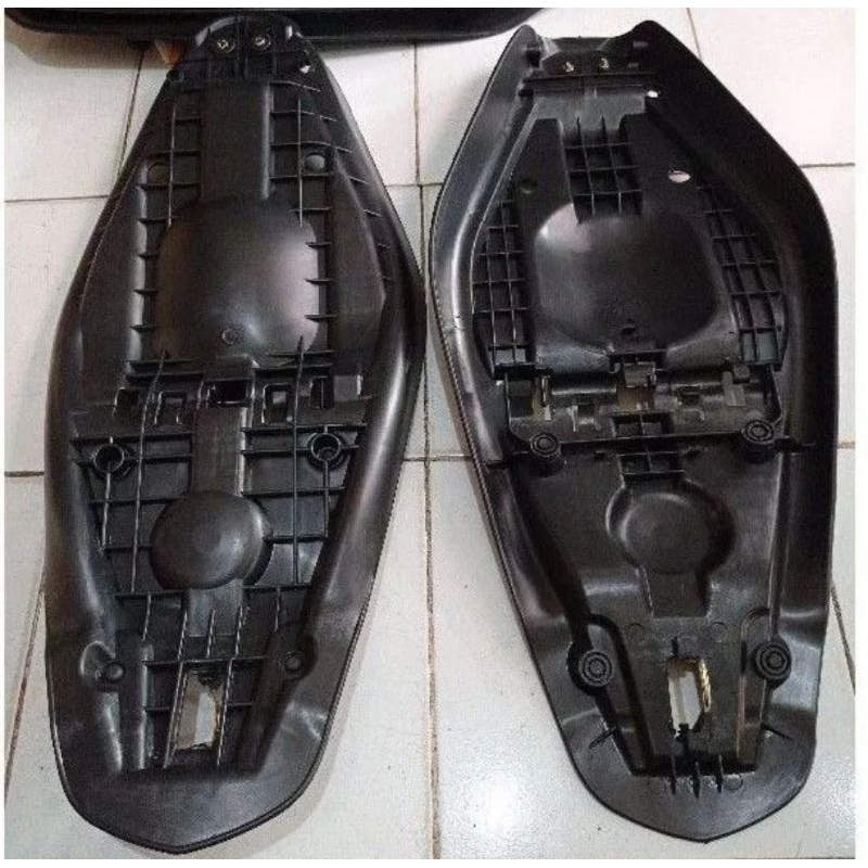 fiber rangka tatakan papan plastik jok motor yamaha xeon rc karbu gt 125 tebal berkualitas ori