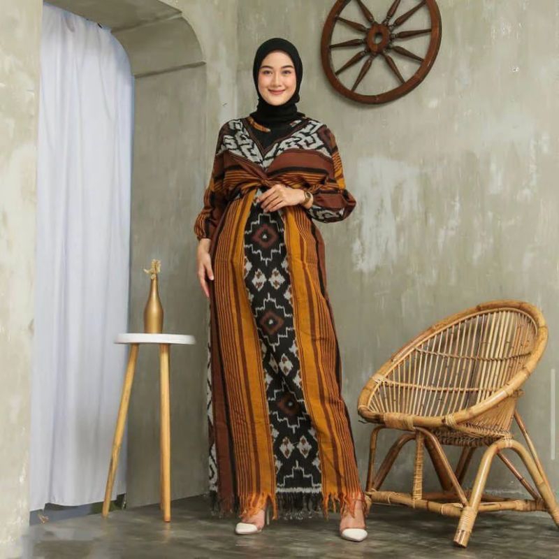 DRES TENUN MOTIF TORAJA