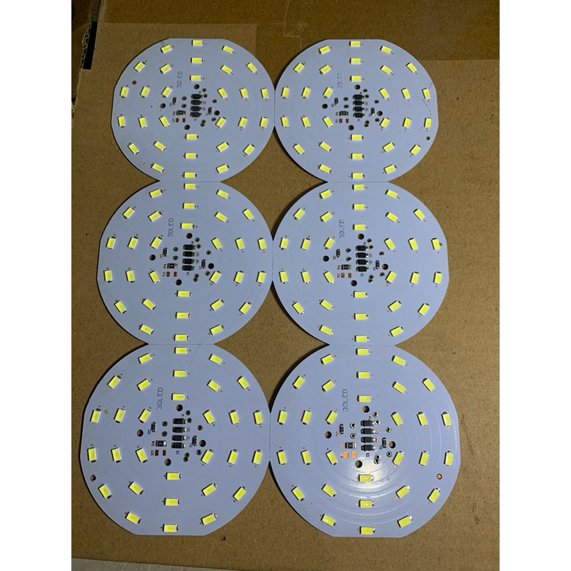PBC LAMPU LED/LAMPU LED 30 watt 220v AC .barang baru dan kualitas bagus