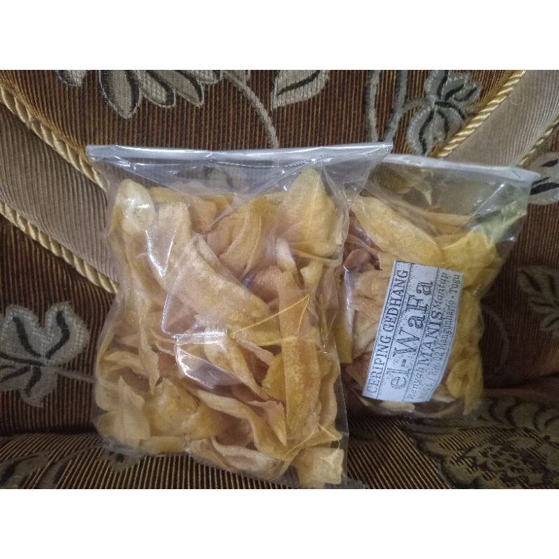 

Keripik pisang kemasan 250g dengan rasa gurih dan manis