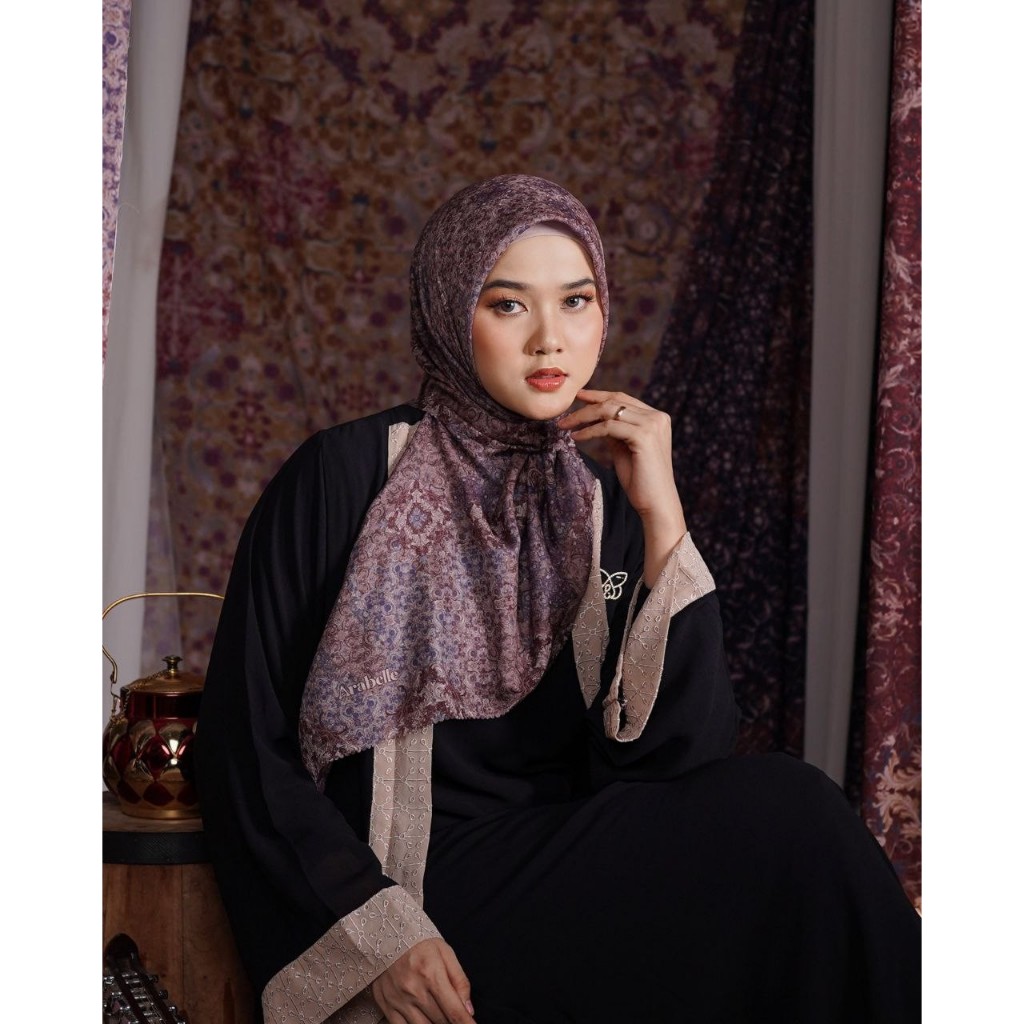 Arabelle Turkish Series Ruby Delight Baklava Permadani Scarf Voal Halus Jilbab Segiempat 115 cm