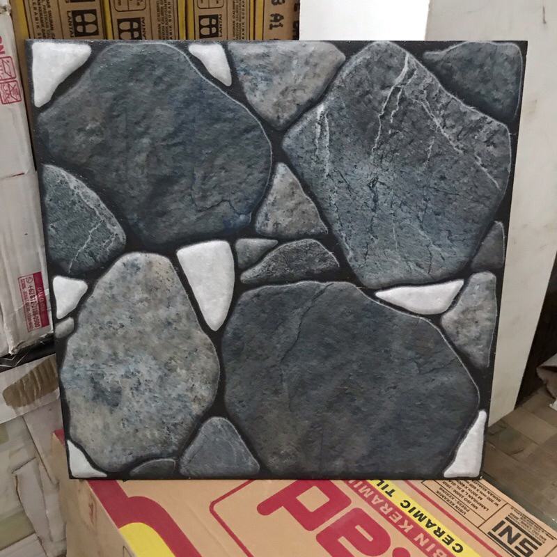 keramik lantai 40x40 motif batu (kasar)/ keramik garasi/ keramik teras/ keramik kamar mandi/ keramik