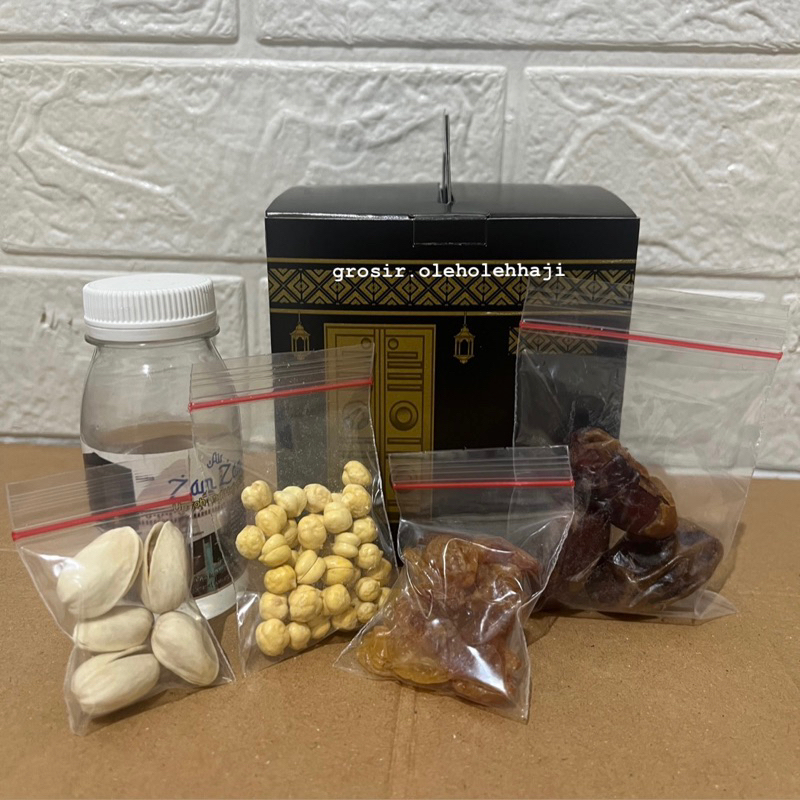 

Paket Oleh Oleh Haji Dus Ka'bah + Pistachio