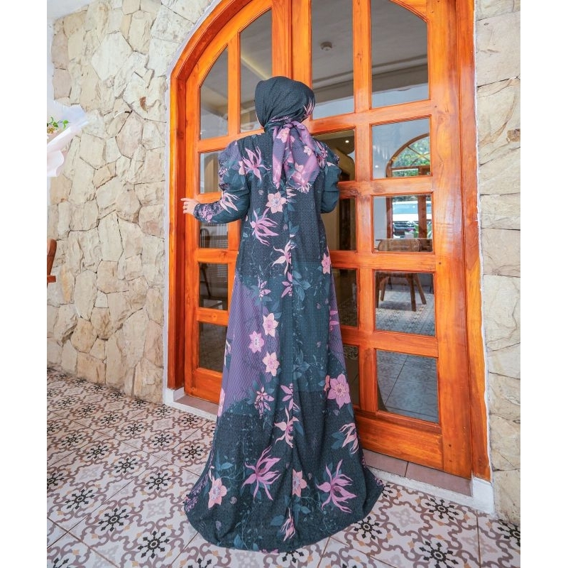 Xaviera Series Syari Hitam Putih Umroh Haji by Alya Syari