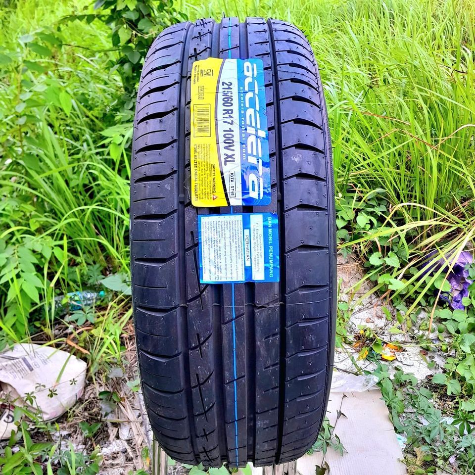 Ban Mobil Ring 17 Ukuran 215 60 Ring 17 Merek Accelera Iota