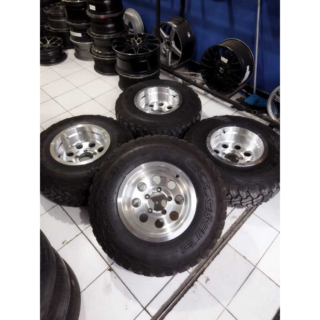 Velg celong Mobil Katana Hsr Duffy Ring 15 Bekas Hole 5 x 139,7 Offset -44 Lebar 10 Inch Warna Silve