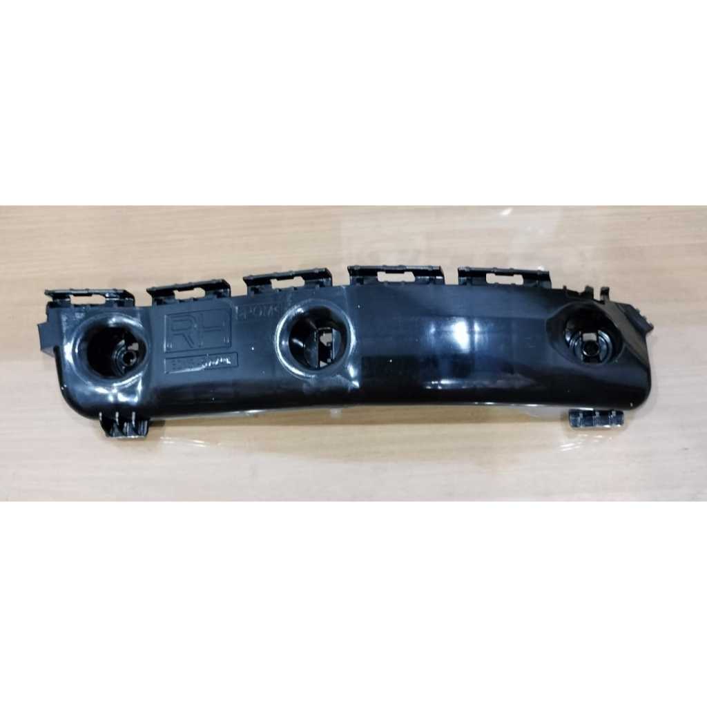 bracket breket bumper depan xenia 2022 (daihatsu)