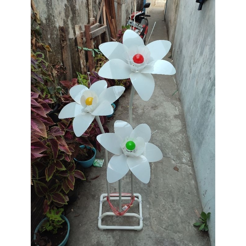 lampu standing dekorasi oval 3 bunga tunangan