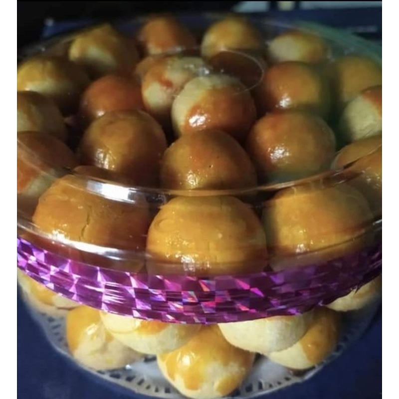 

NASTAR PREMIUM / KUE LEBARAN / KUE KERING / PARSEL / BINGKISAN / HADIAH / MAKANAN / CEMILAN