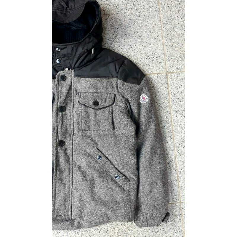 JAKET BULANG GELEMBUNG MONCLER