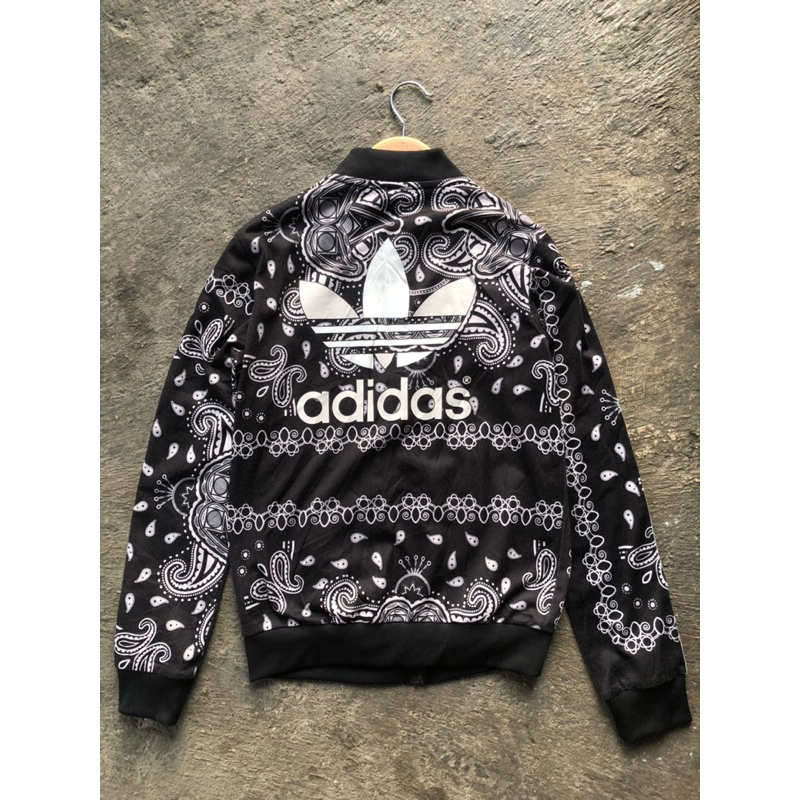 tracktop adidas paisley