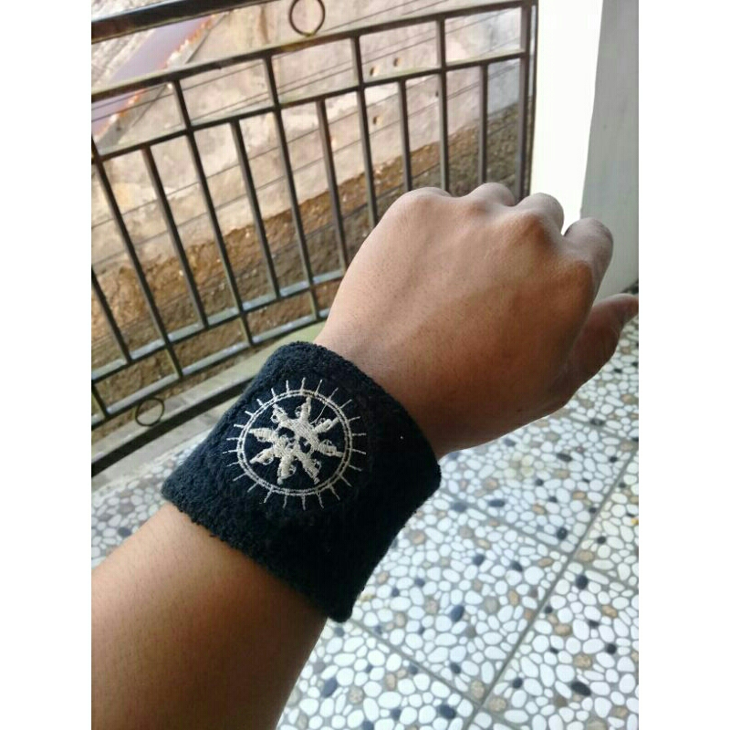 HAND BAND BURGERKILL OFFICIAL