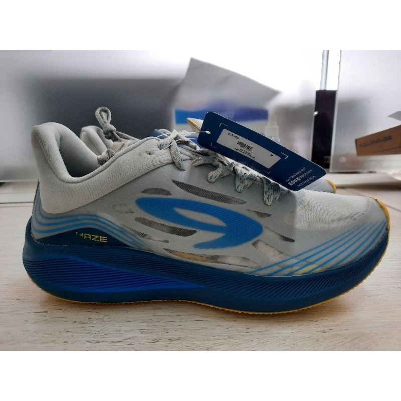 Sepatu 910 Nineten Haze Vision