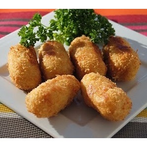 

Jajanan Pasar Kue Basah Kroket Kentang Ayam - Isi 4 Biji