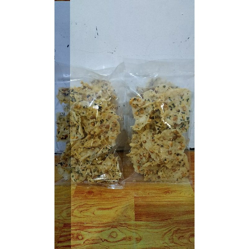 

rempeyek kacang tanah kemasan 200gr