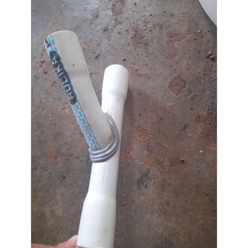 Sambungan pipa bentuk y 1" fitting pipa pvc bentuk y lokal aw tebal..                              .