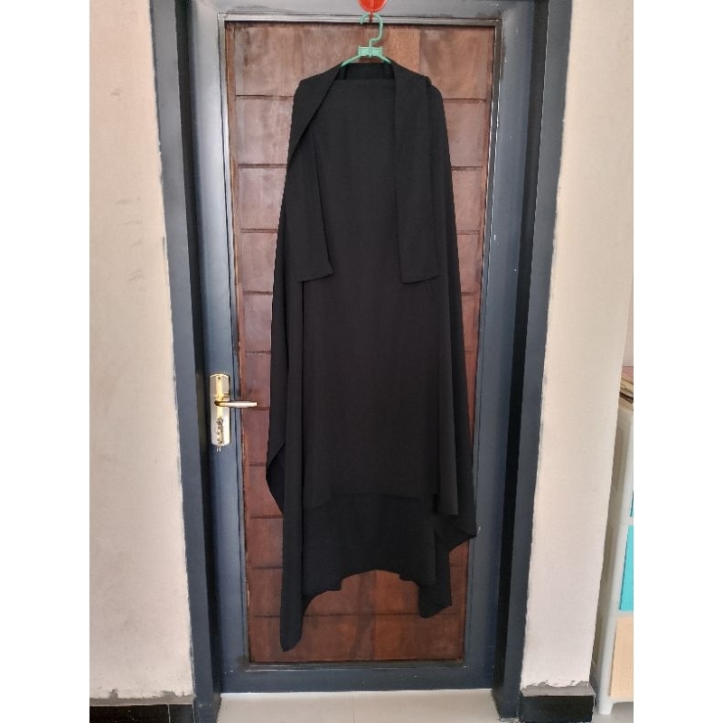 Preloved french Khimar super jumbo warna hitam Afada Hijab