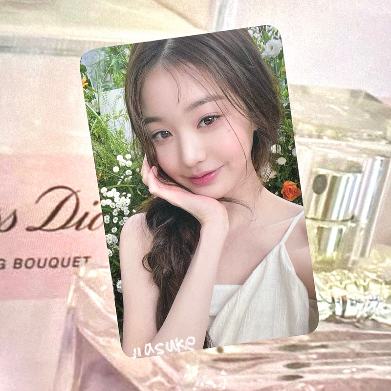 wonyoung photocard dewy hapa kristin ✧˚ ༘