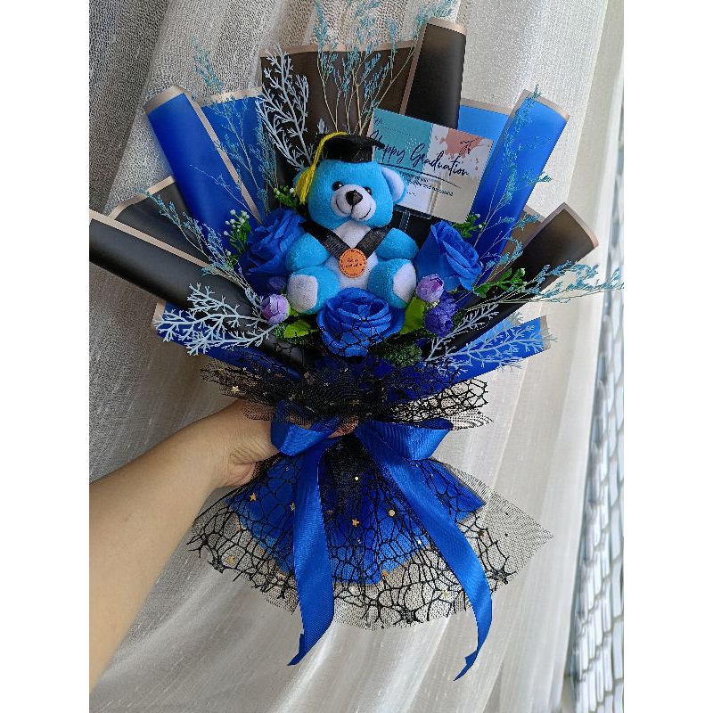 BUKET WISUDA / BUNGA WISUDA / WISUDA GIFT / BUKET BATAM / KADO WISUDA / BONEKA WISUDA / BUKET MURAH