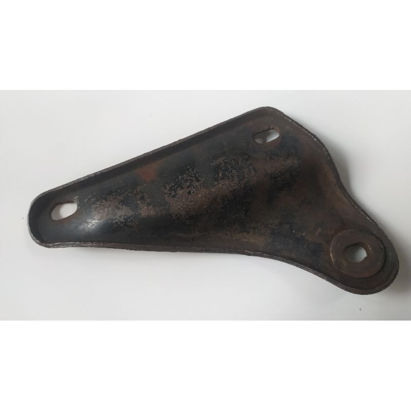 dudukan knalpot Astrea 800