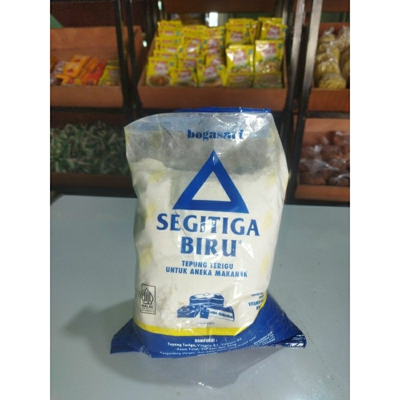 

Tepung Terigu Segitiga Biru 1kg